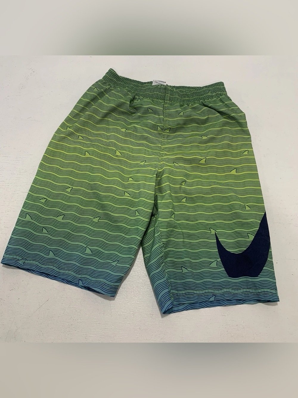 NIKE Green Navy VOLLEY SWIM SHORTS BOYS XL